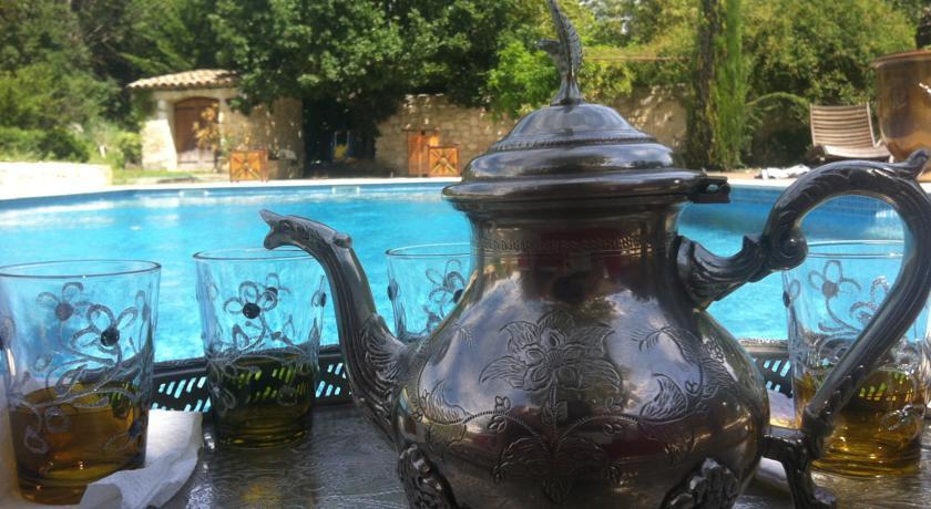 Suite De L'Olivier Au Mas Au Coeur De La Provence &Spa Saint Cannat Ruang foto